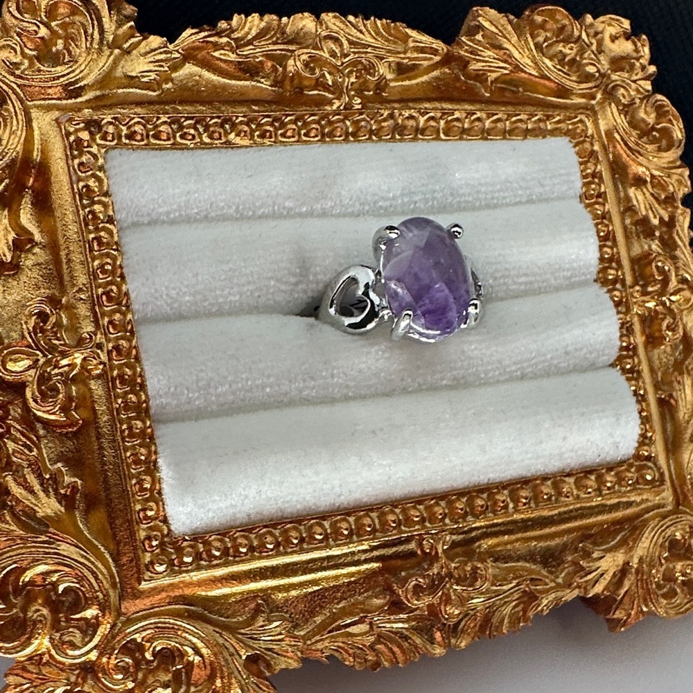 Amethyst Color Ring Polished Stone Silver Tone Women's Ring Size 7.5 NWOT